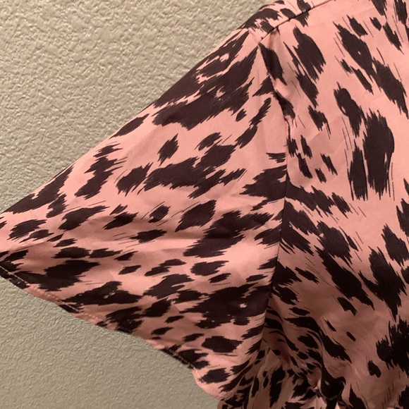SHEIN Curve Blouse - Picture 4 of 10